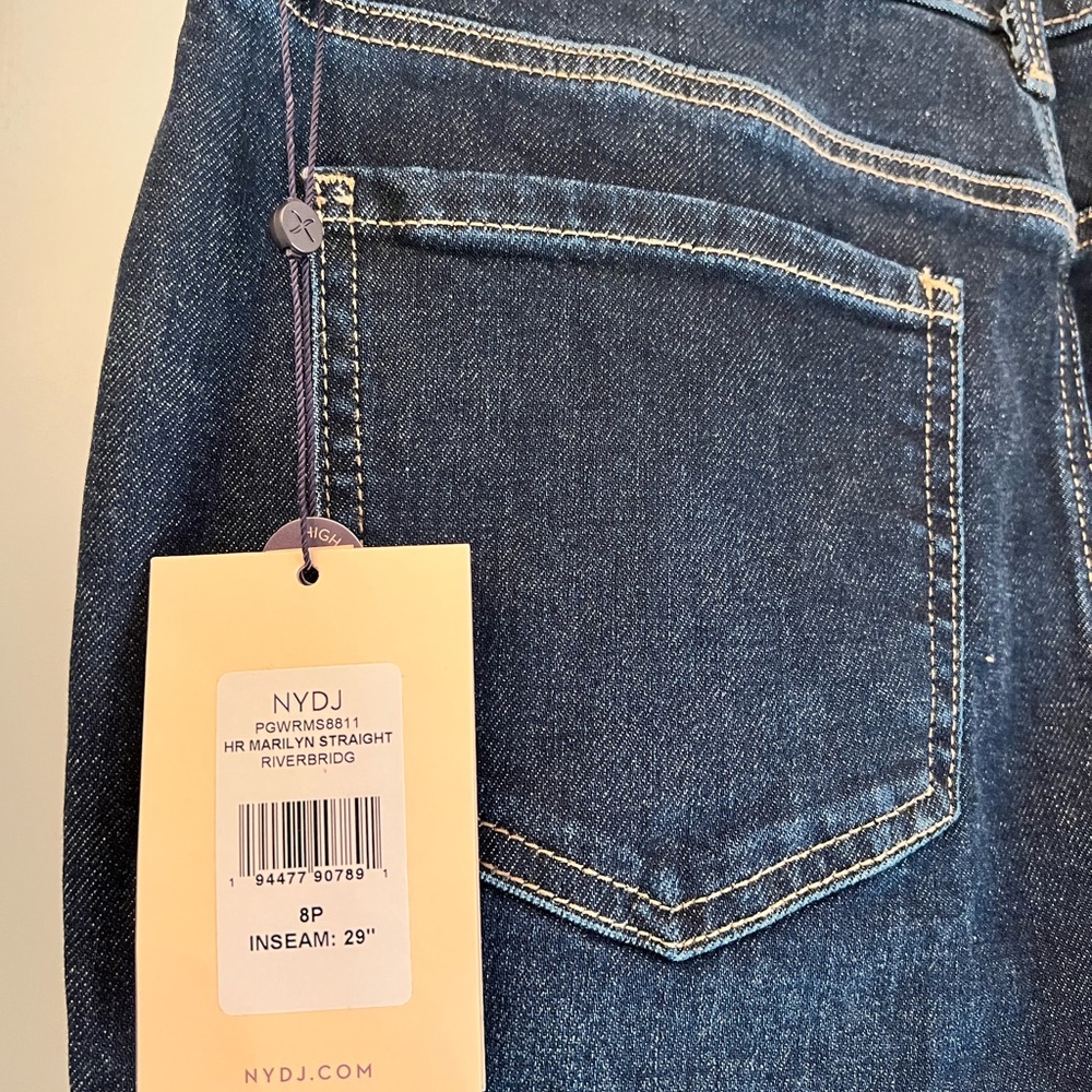 NYDJ Marilyn Straight jeans. New with tags, size 8 Petite